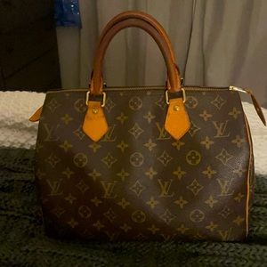 Louis Vuitton Speedy 30